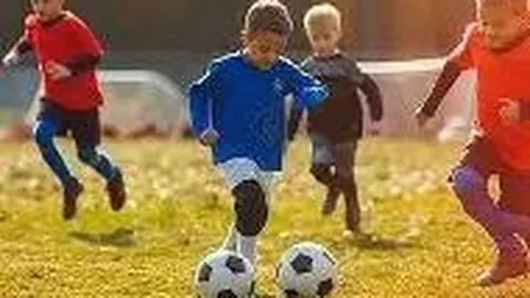 谢霆锋西湖独享音乐时光，王菲情变传闻引关注